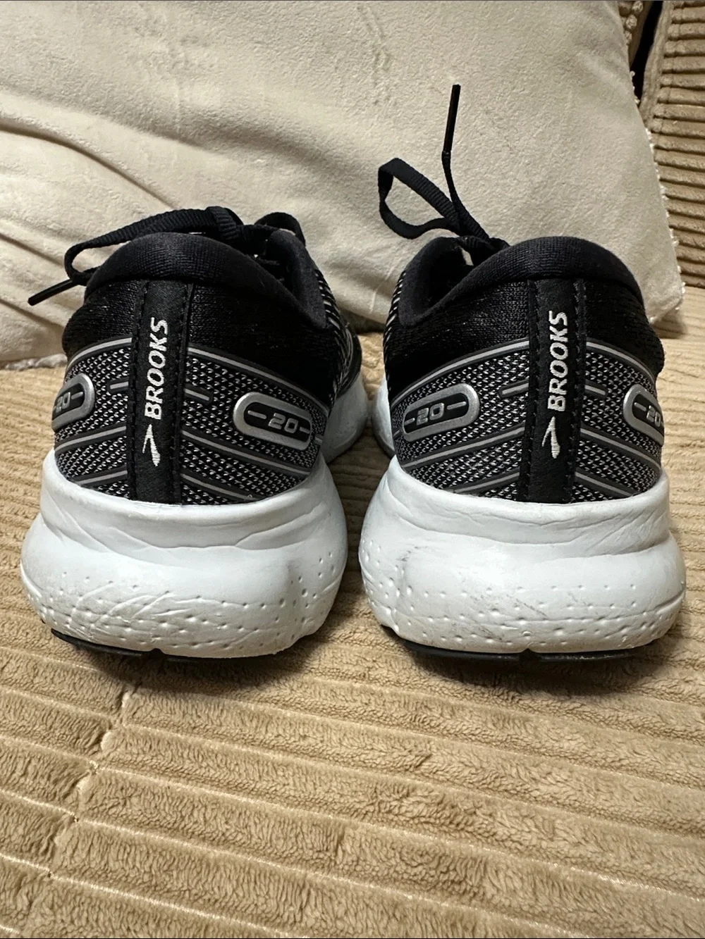 Brooks breathable knit